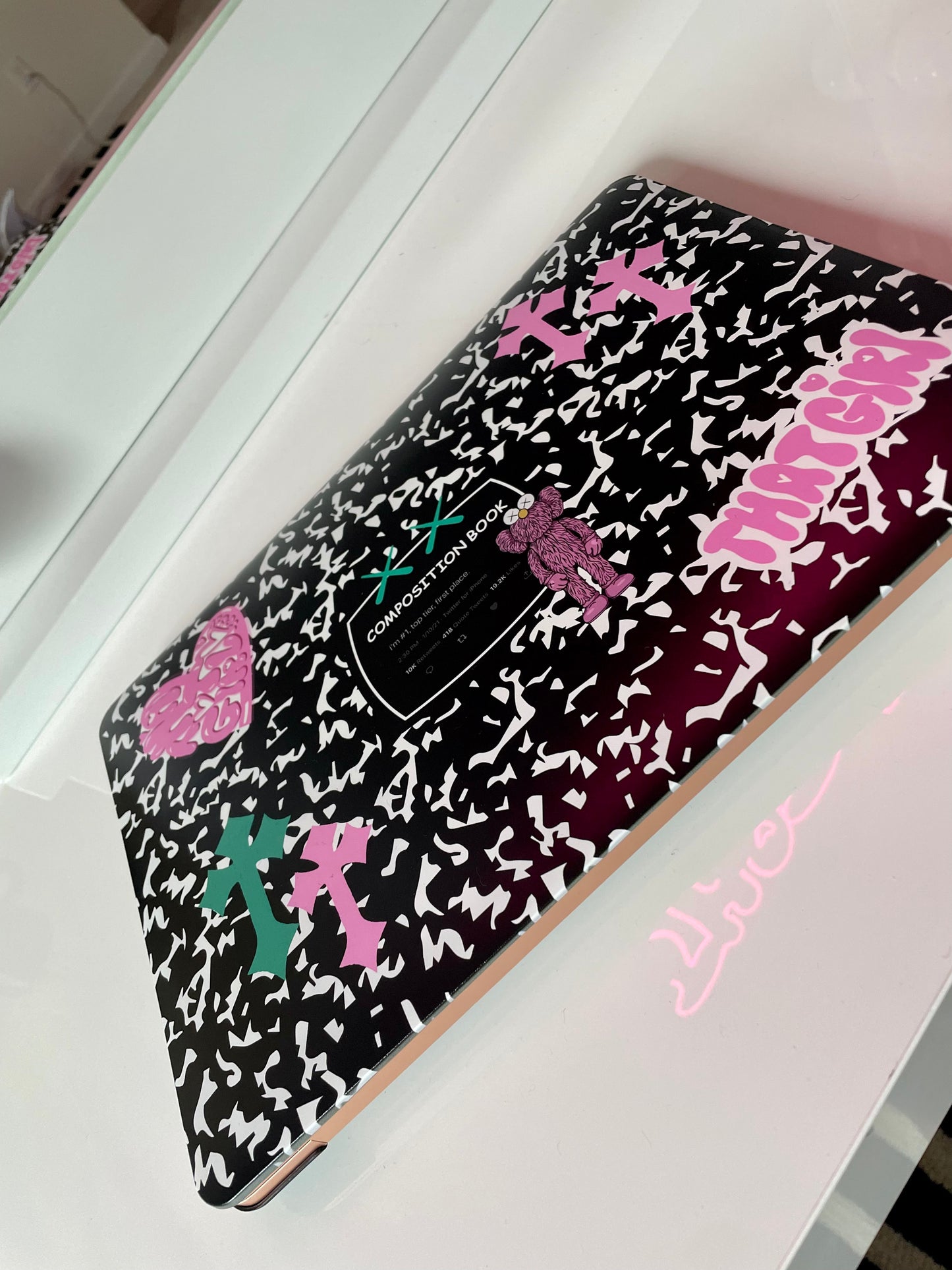 That Girl Computer Case (READ DESCRIPTION FOR MODEL NUMBER)