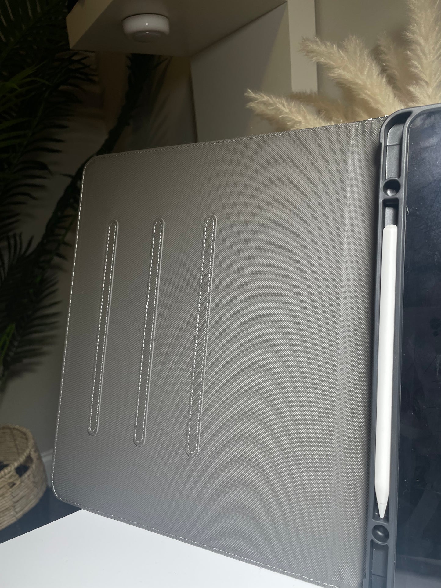 That Girl Pad Case *read description*