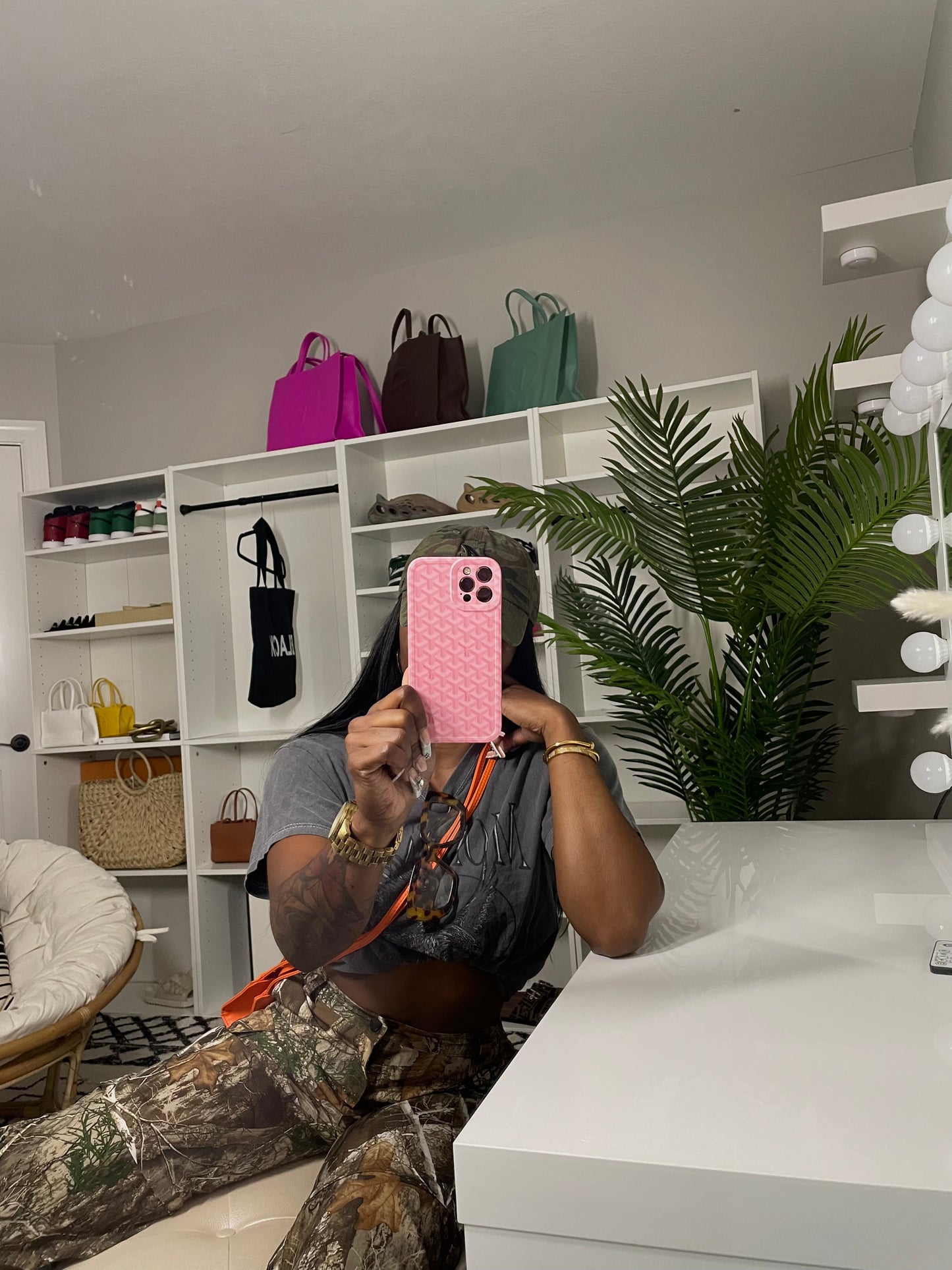 Baby Pink Go *ONE RECEIVED, REMOVE THE PLASTIC LAYER*