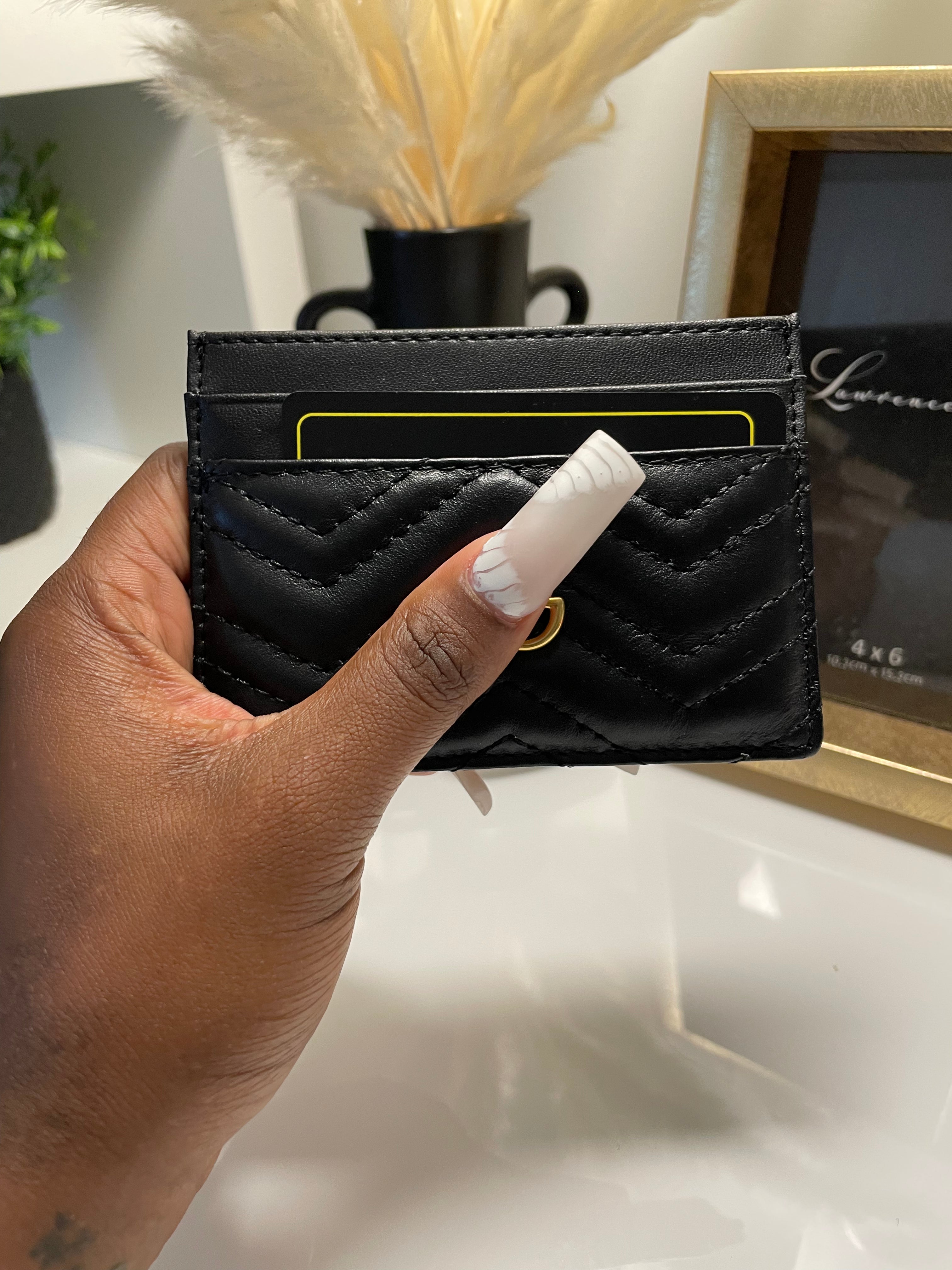 Black Galore Card Holder – Pretty Collection 2k21